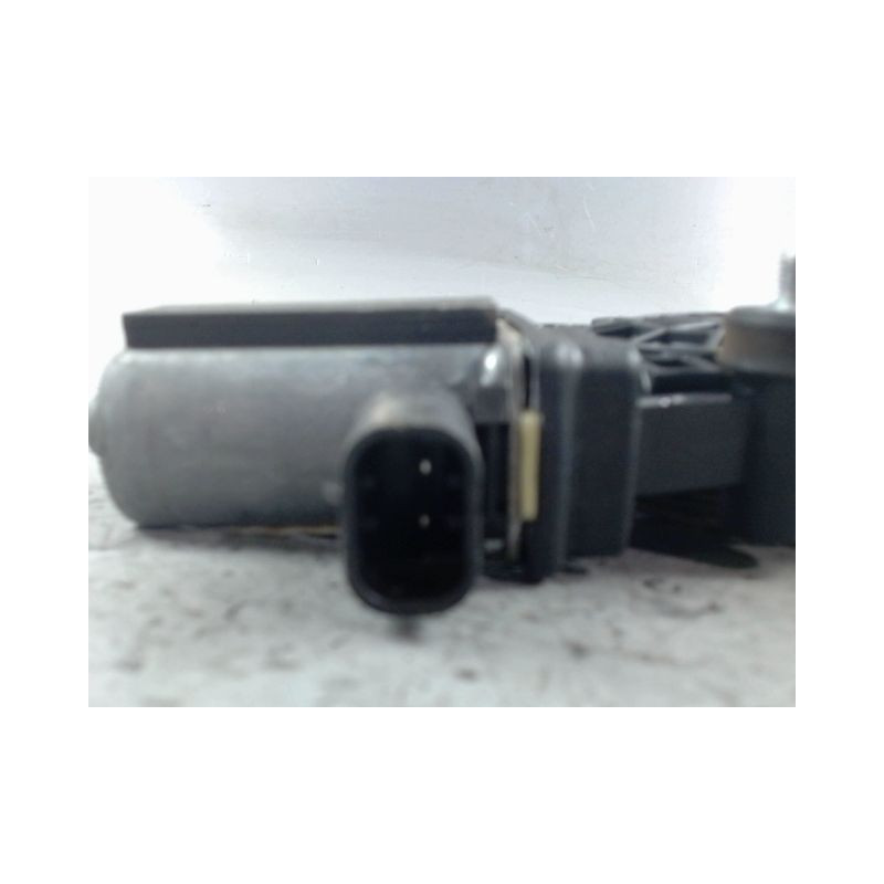MECANISME+MOTEUR LEVE-GLACE AVANT DROIT FIAT 500 2007-