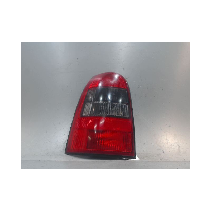 FEU ARRIERE GAUCHE  OPEL VECTRA