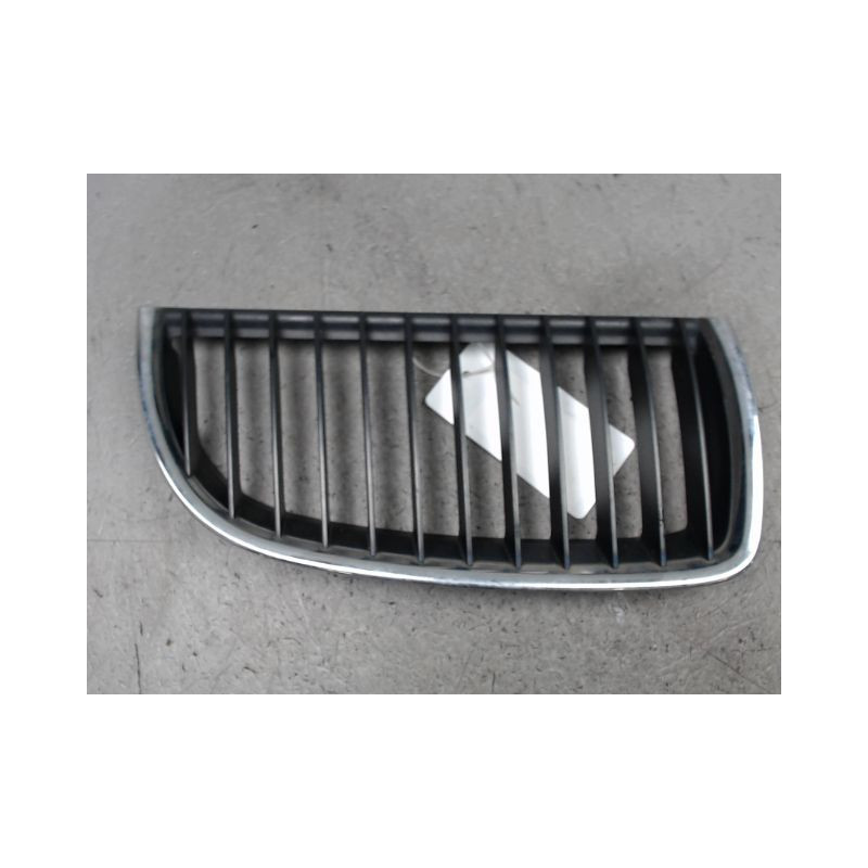 GRILLE CALANDRE DROIT B.M.W. SERIE 3