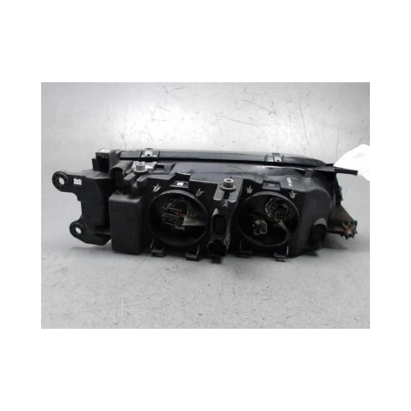 PHARE GAUCHE MAZDA 626 97-99