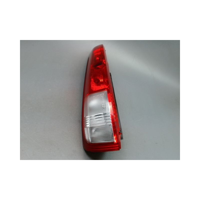 FEU ARRIERE GAUCHE  NISSAN X-TRAIL BREAK I Phase 1 2001-2003