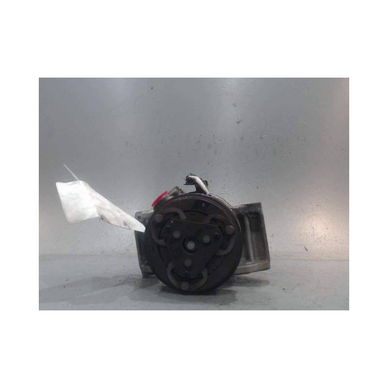 COMPRESSEUR AIR CONDITIONNE DACIA DUSTER