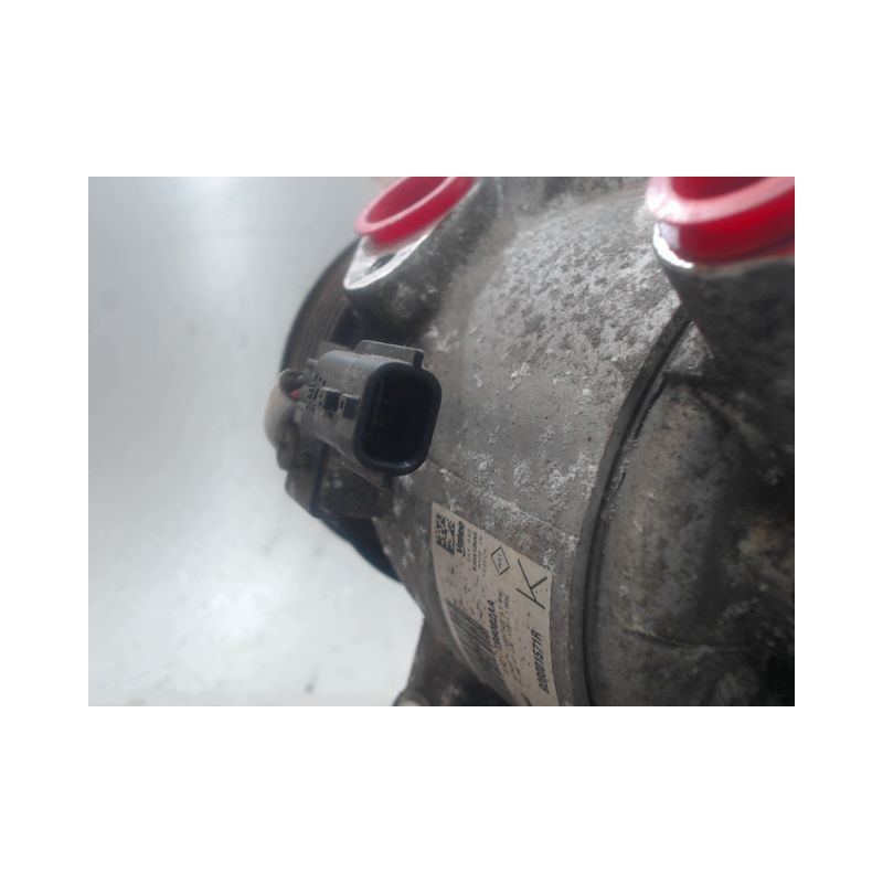 COMPRESSEUR AIR CONDITIONNE DACIA DUSTER