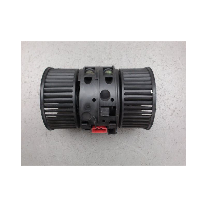 MOTEUR VENTILATEUR CHAUFFAGE RENAULT MEGANE