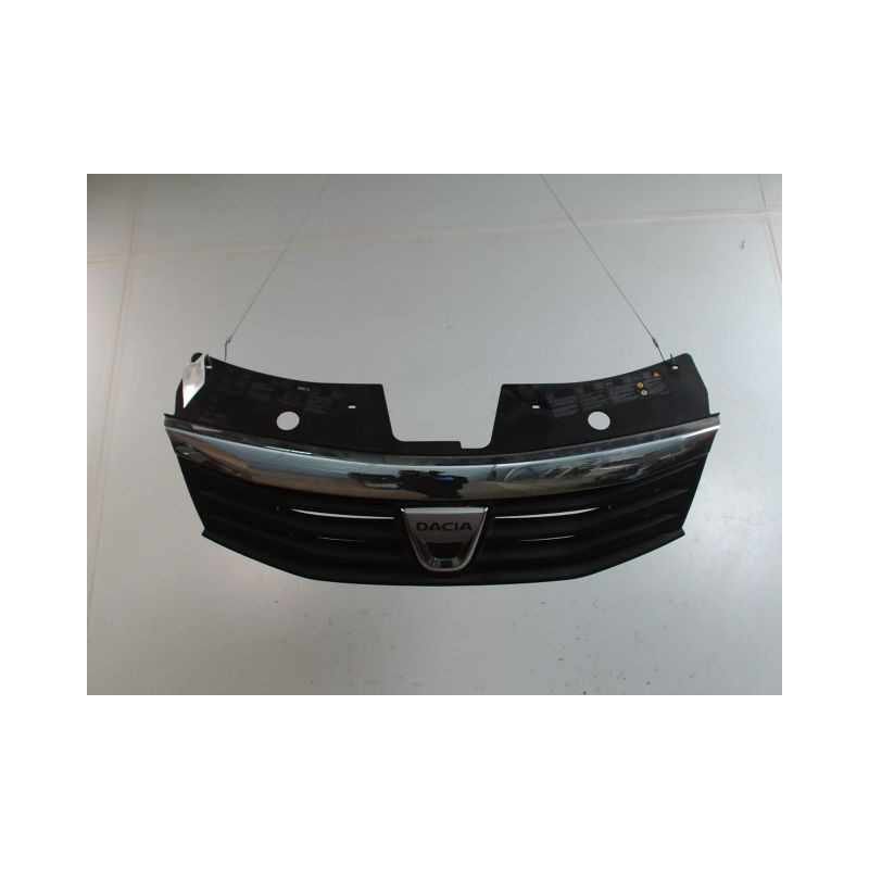 CALANDRE DACIA SANDERO