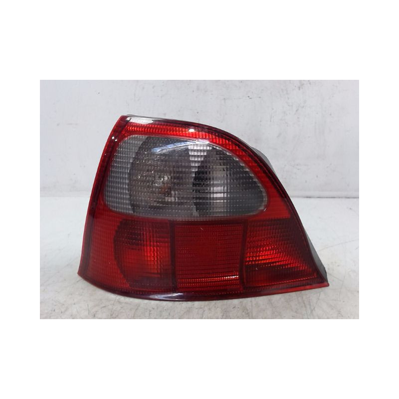 FEU ARRIERE GAUCHE  ROVER 200 96-00