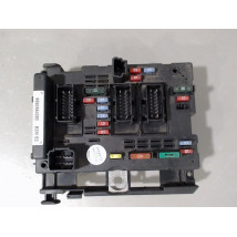 BOITE A FUSIBLES PEUGEOT 307