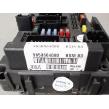 BOITE A FUSIBLES PEUGEOT 307