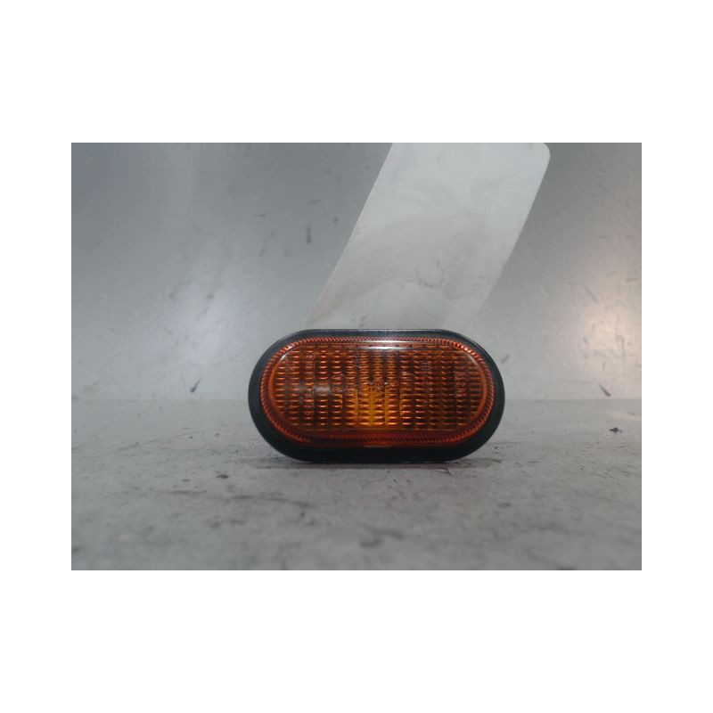 REPETITEUR AILE GAUCHE RENAULT TWINGO