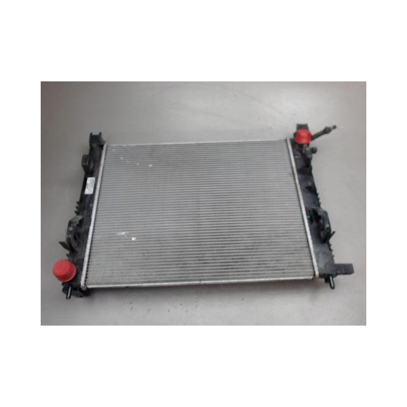 RADIATEUR DACIA SANDERO