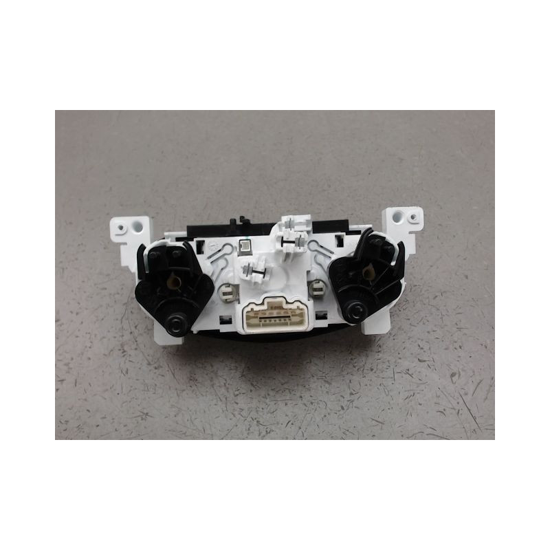 COMMANDE DE CHAUFFAGE DACIA SANDERO