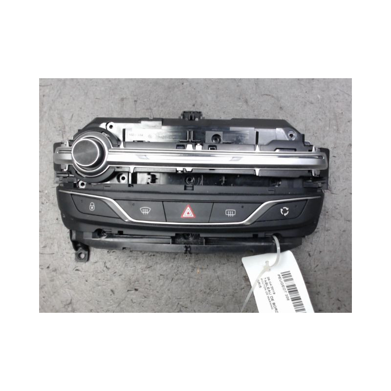 BOUTON DE WARNING PEUGEOT 308