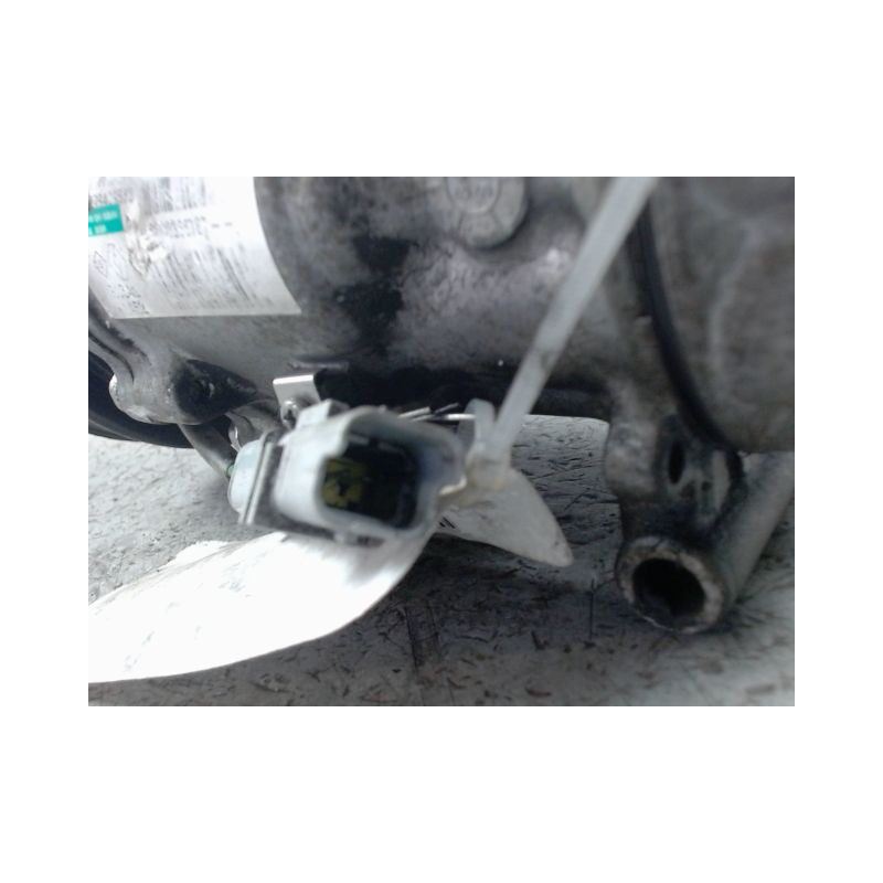 COMPRESSEUR AIR CONDITIONNE RENAULT MODUS 2004-2007