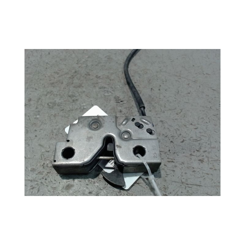 SERRURE CAPOT VOLKSWAGEN GOLF