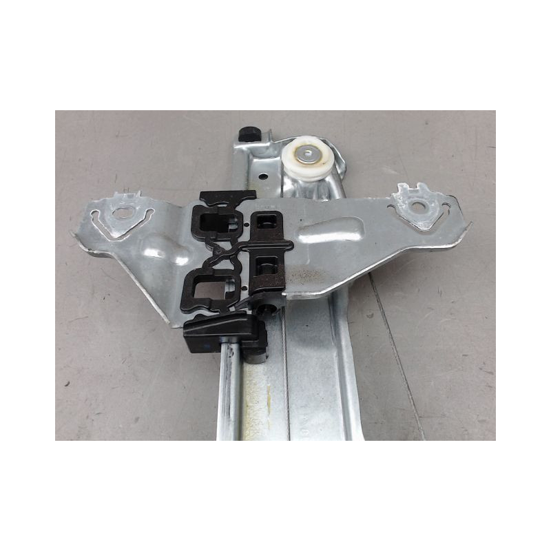 MECANISME LEVE-GLACE AVANT DROIT NISSAN QASHQAI