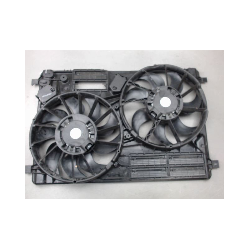 MOTEUR VENTILATEUR RADIATEUR FORD KUGA