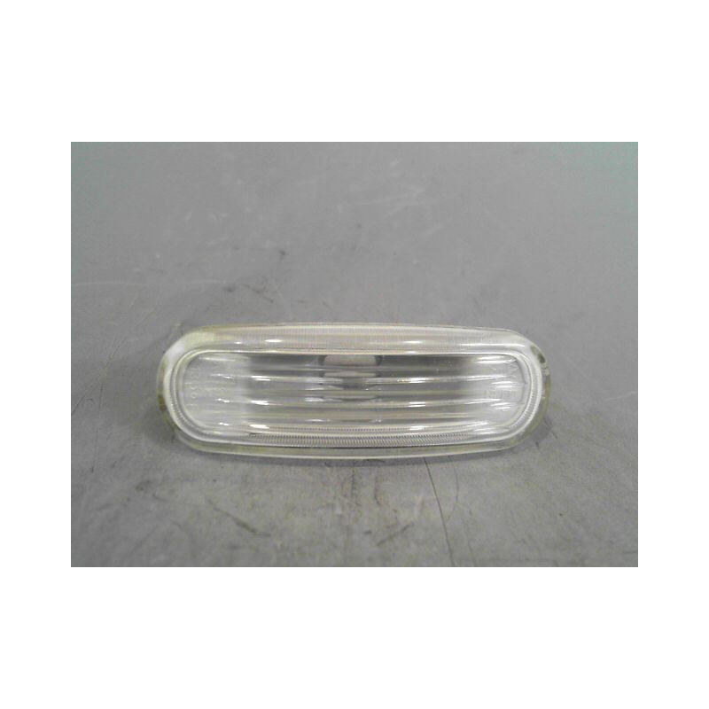 REPETITEUR AILE GAUCHE FIAT PUNTO