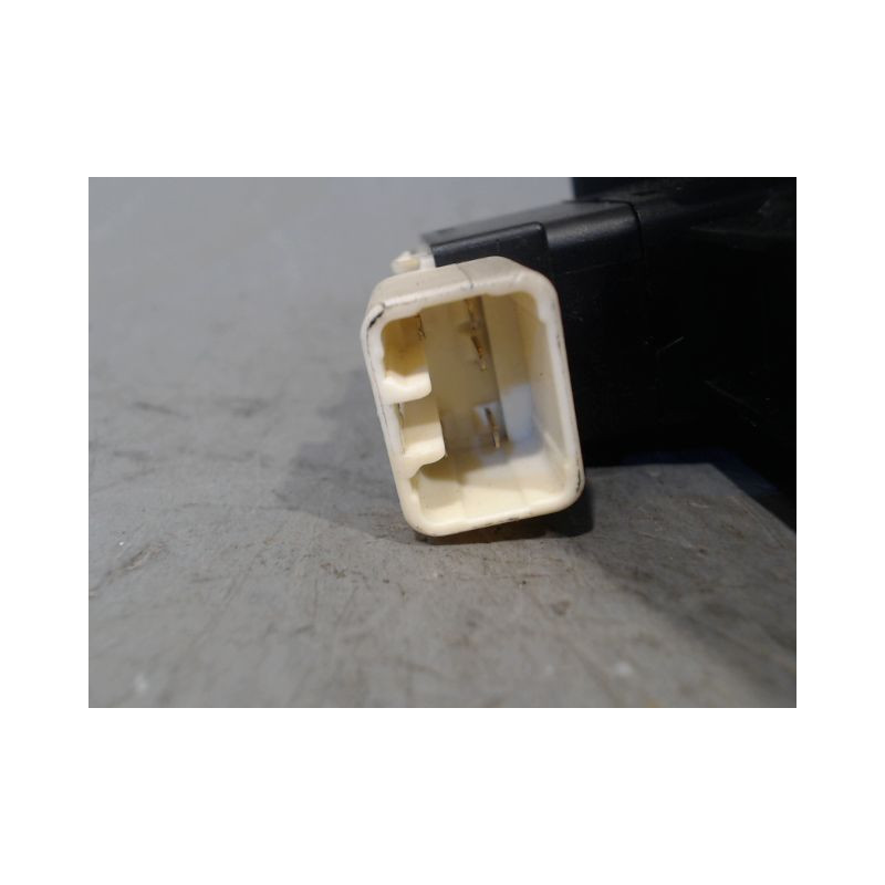 COMMANDE LEVE-GLACE PORTE ARG GM DAEWOO KALOS
