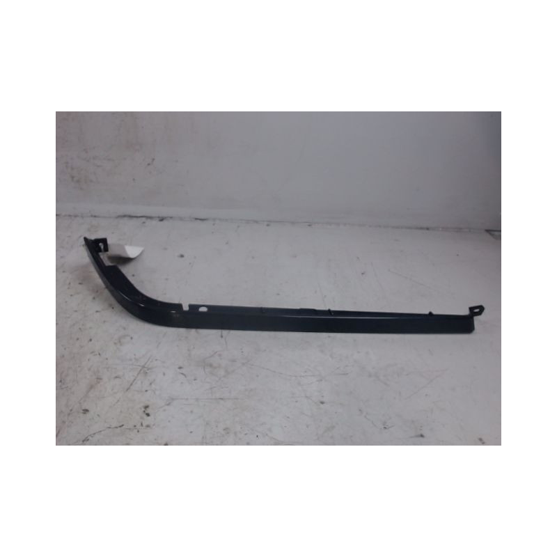 TOLE PORTE PHARE DROIT MERCEDES C250