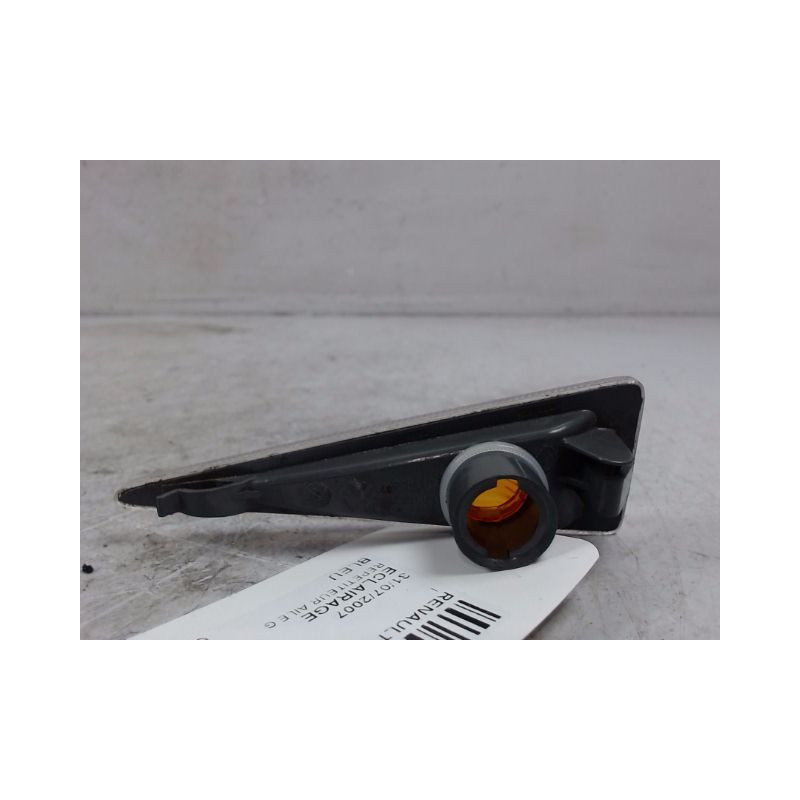REPETITEUR AILE GAUCHE RENAULT SCENIC II PH2 2006-