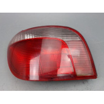 FEU ARRIERE GAUCHE  TOYOTA YARIS I Phase 1 1999-2003