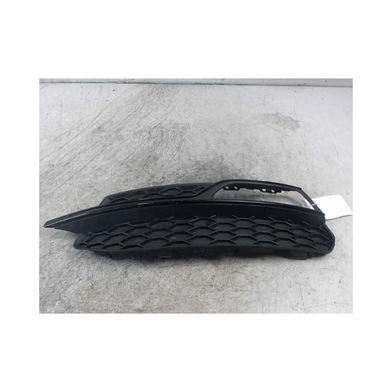 OBTURATEUR PHARE ADDITIONNEL PARE-CHOC AVG AUDI A3 SPORTBACK