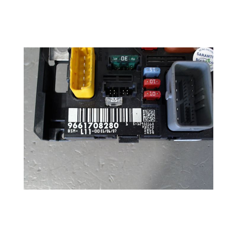 BOITE A FUSIBLES PEUGEOT 207
