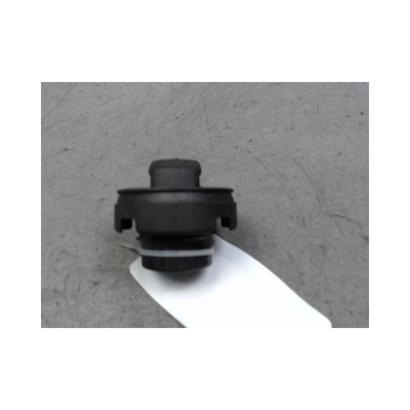 BOUCHON RESERVOIR A CARBURANT VOLKSWAGEN POLO 2009-