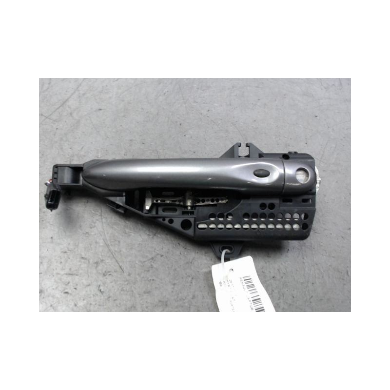 POIGNEE EXTERIEURE PORTE AVANT GAUCHE RENAULT CAPTUR