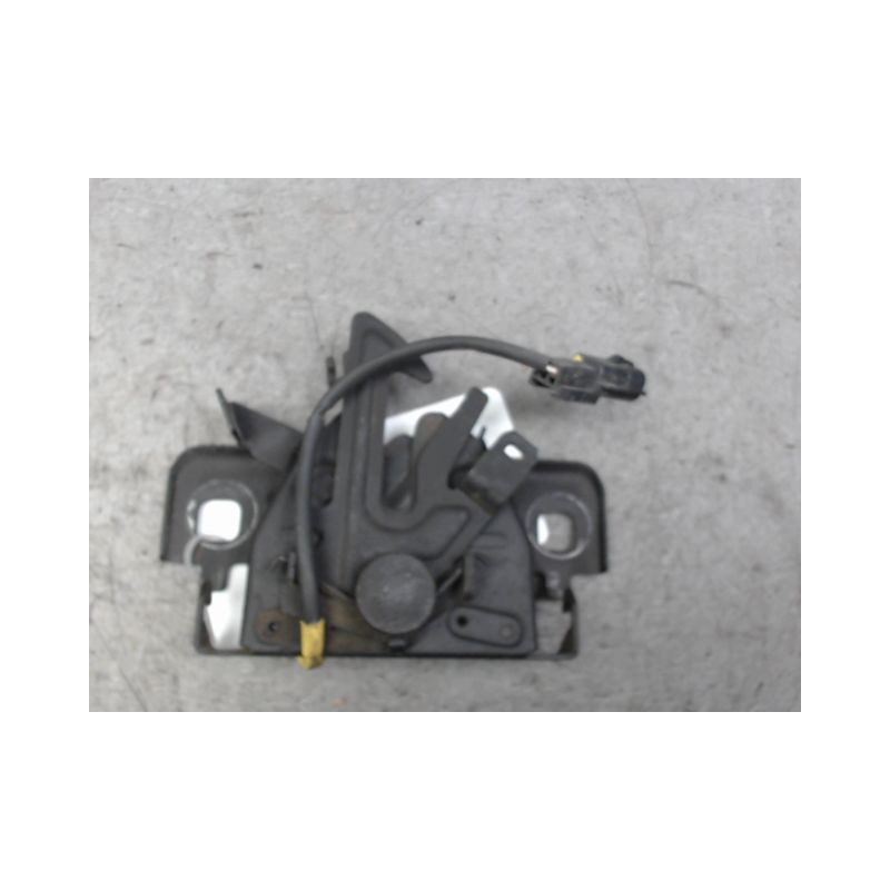 SERRURE CAPOT RENAULT CAPTUR