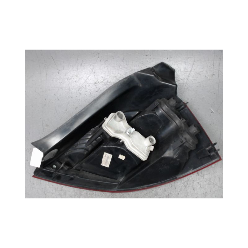 FEU ARRIERE GAUCHE  RENAULT MEGANE II PH1 02-05