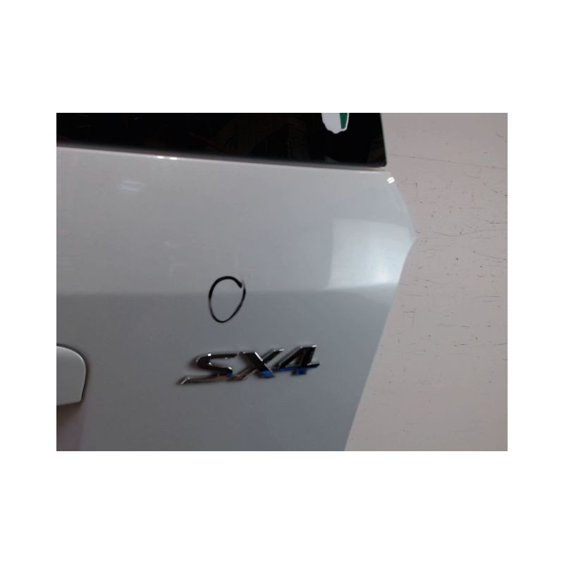 HAYON SUZUKI SX4