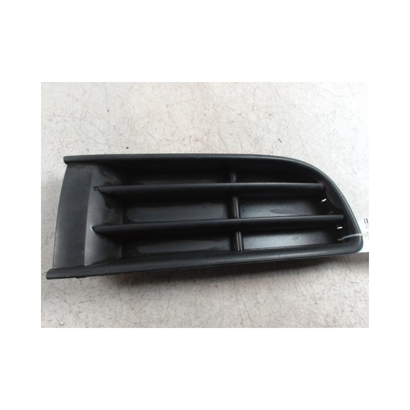 OBTURATEUR PHARE ADDITIONNEL PARE-CHOC AVD VOLKSWAGEN POLO 02-05