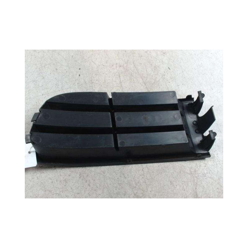 OBTURATEUR PHARE ADDITIONNEL PARE-CHOC AVD VOLKSWAGEN POLO 02-05