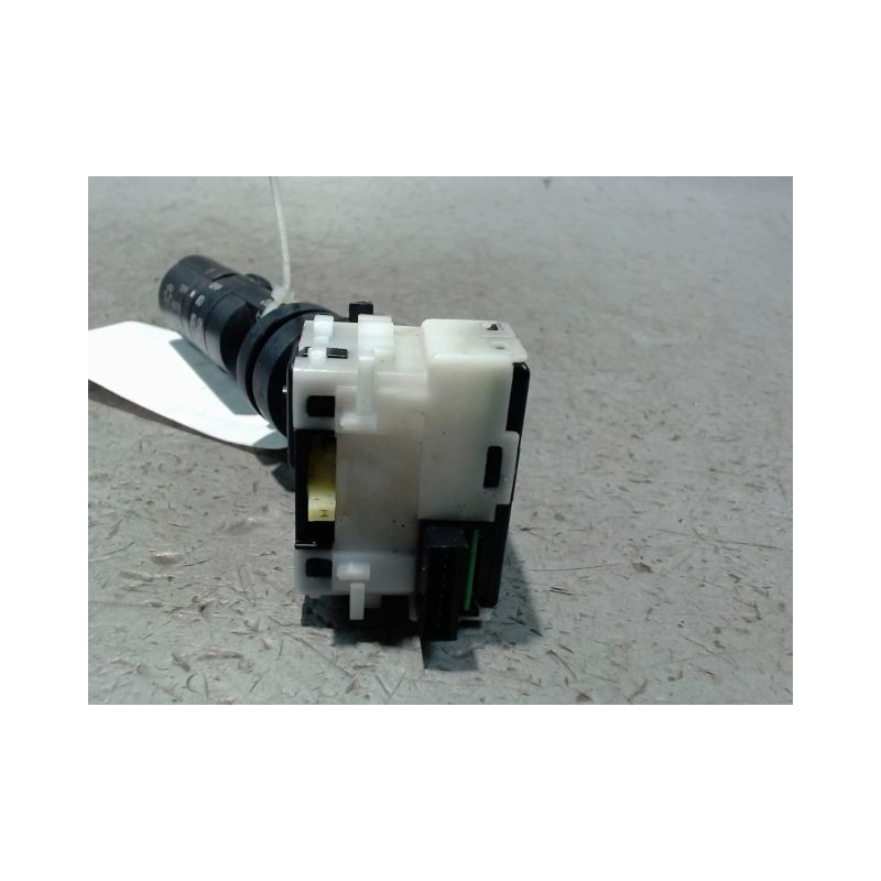 COMMANDE CLIGNOTANT NISSAN QHASQAI 2007-