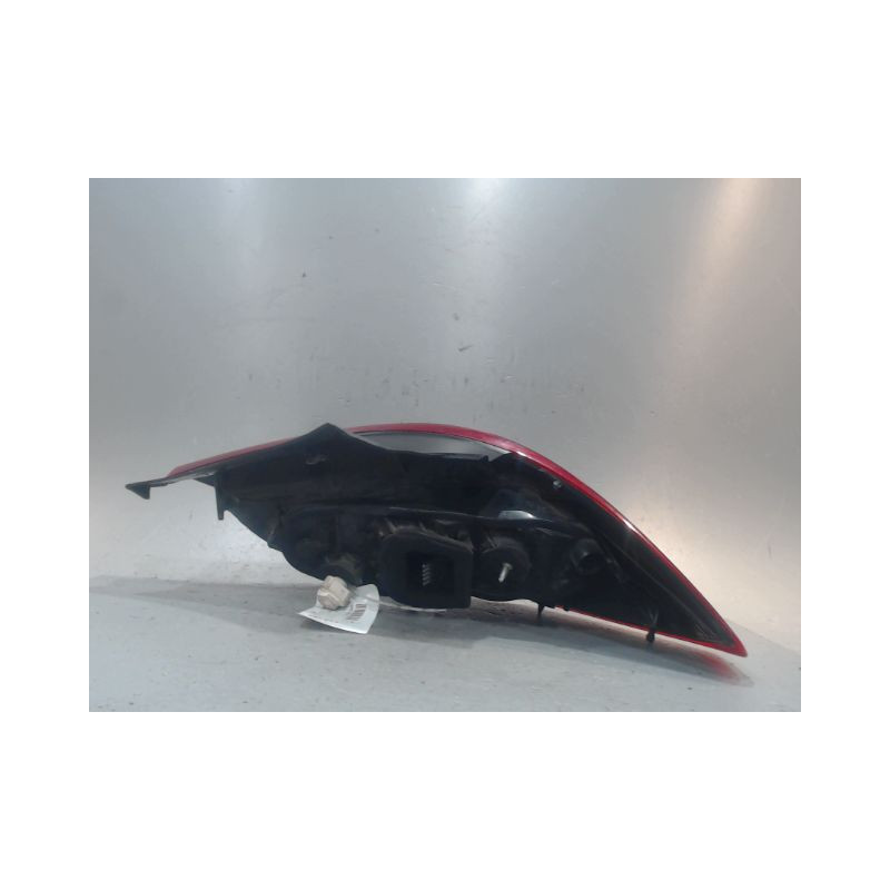 FEU ARRIERE GAUCHE  OPEL CORSA