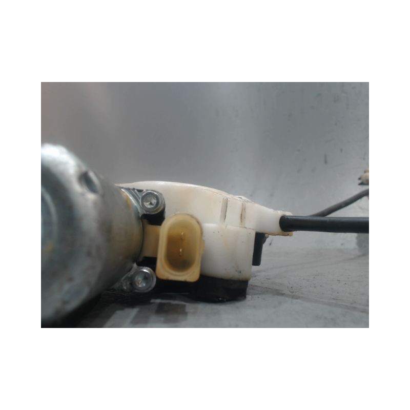 MECANISME+MOTEUR LEVE-GLACE AVANT GAUCHE VOLKSWAGEN FOX