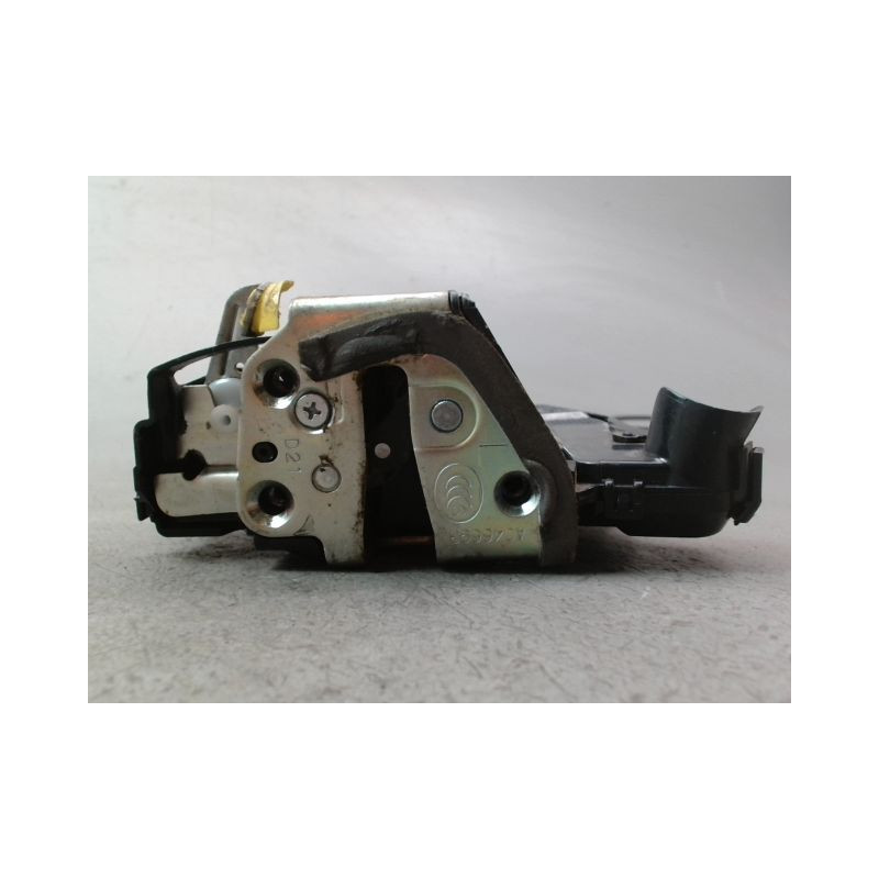 SYSTEME CONDAMNATION AVANT GAUCHE TOYOTA RAV4 BREAK III Phase 1 2006-2009