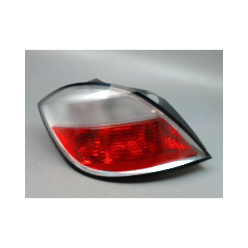 FEU ARRIERE GAUCHE  OPEL ASTRA III Phase 1 (H) 2004-2006