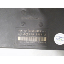 BOITE A FUSIBLES RENAULT MEGANE