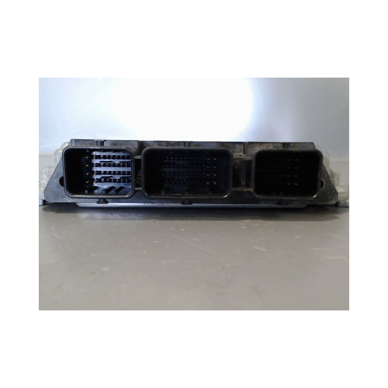 CALCULATEUR MOTEUR PEUGEOT 207