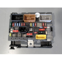 BOITE A FUSIBLES CITROEN C4