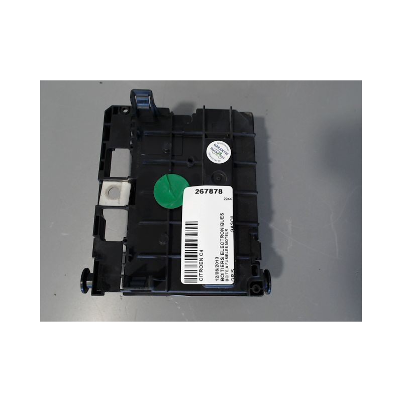 BOITE A FUSIBLES CITROEN C4