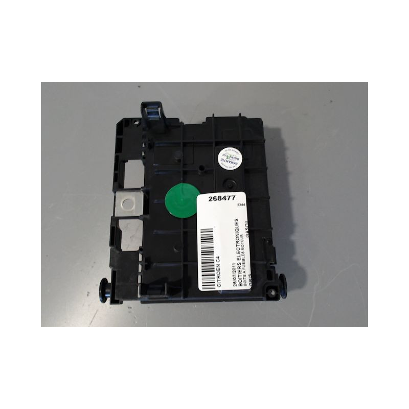 BOITE A FUSIBLES CITROEN C4