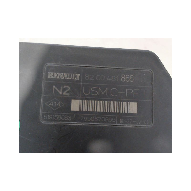 BOITE A FUSIBLES RENAULT MEGANE