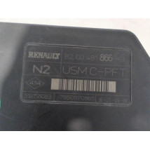 BOITE A FUSIBLES RENAULT MEGANE