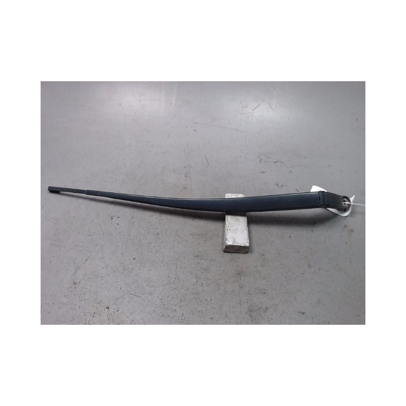 BRAS ESSUIE-GLACE AVANT DROIT TOYOTA PRIUS 2004-