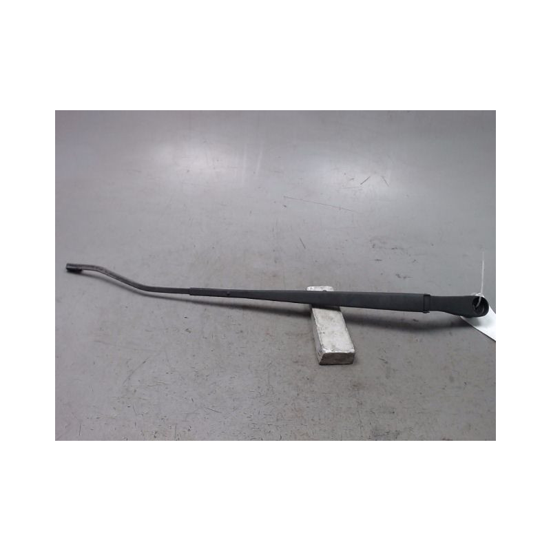 BRAS ESSUIE-GLACE AVANT DROIT KIA RIO 2005-