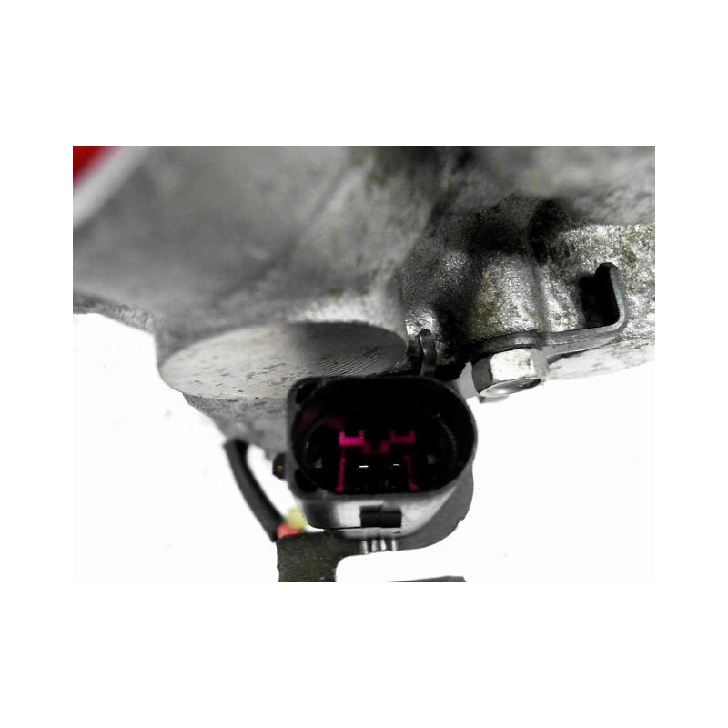 COMPRESSEUR AIR CONDITIONNE VOLKSWAGEN POLO 02-05