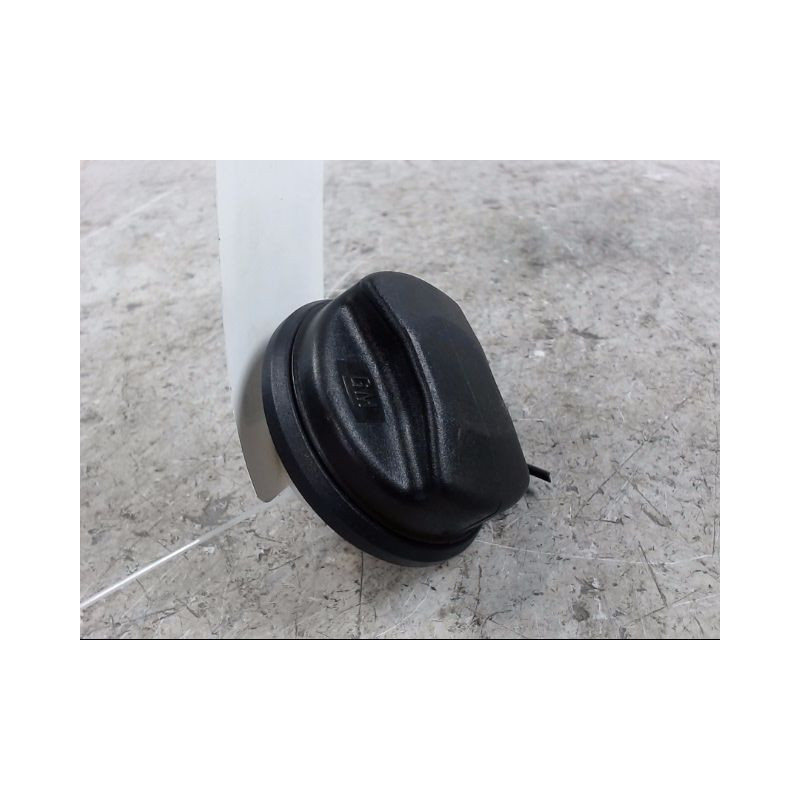 BOUCHON RESERVOIR A CARBURANT OPEL CORSA 06-09